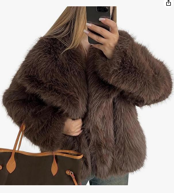 Manteau court en fourrure à revers pour femmes